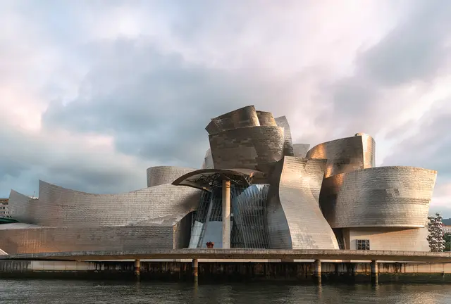 Guggenheim Bilbao :: Behance