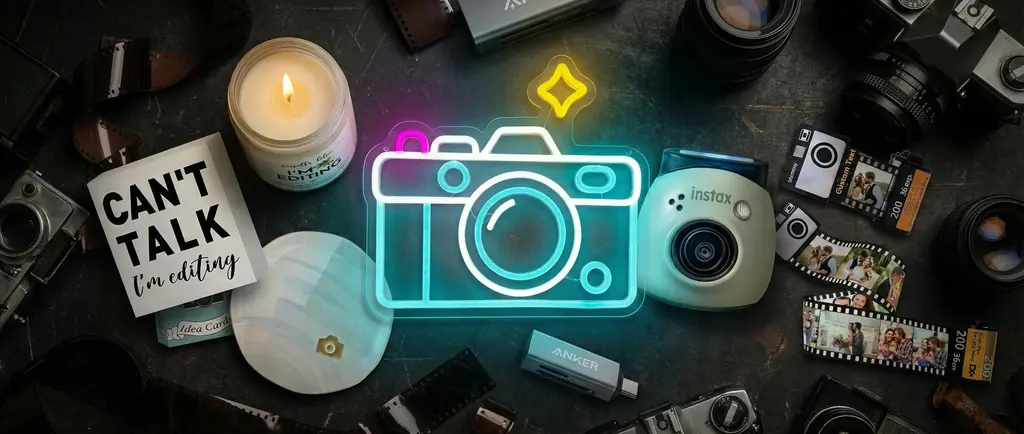 We heart these Valentine’s Day gifts for photographers