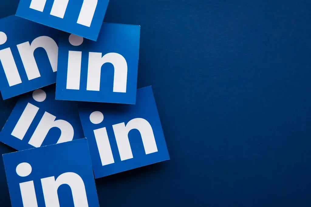LinkedIn reach isn’t broken, it’s being replaced by real marketing